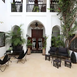 Riad Noor Charana
