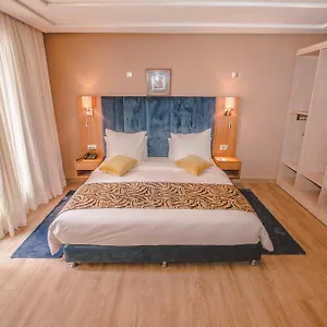 Hotel Downtown By New Art